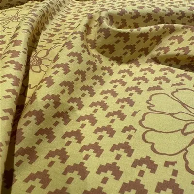 ผ้าไหมมีลักษณะเนื้อสัมผัสอย่างไร?